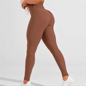 Buffbunny material girl ribbed legging